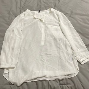 White 3/4 sleeves NYD top.